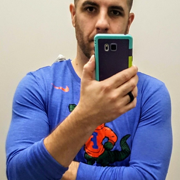 Meet your Posher, Derek - Picture 1 of 1